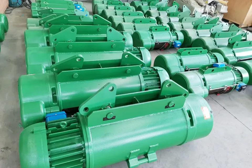 Electric wire-rope hoists prepared for crane and monorail installation